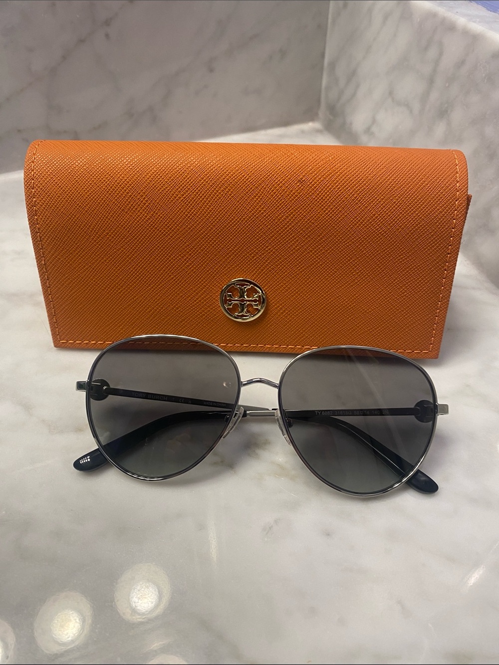 NWOT Tory Burch Orange Saffiano case and Aviator Sunglasses